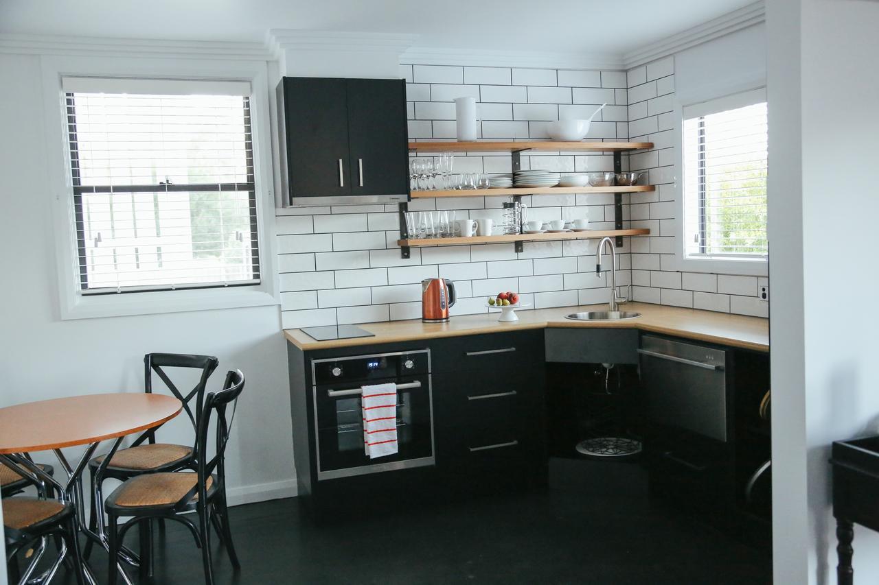 אורנג' 99 Hill Street Apartments מראה חיצוני תמונה